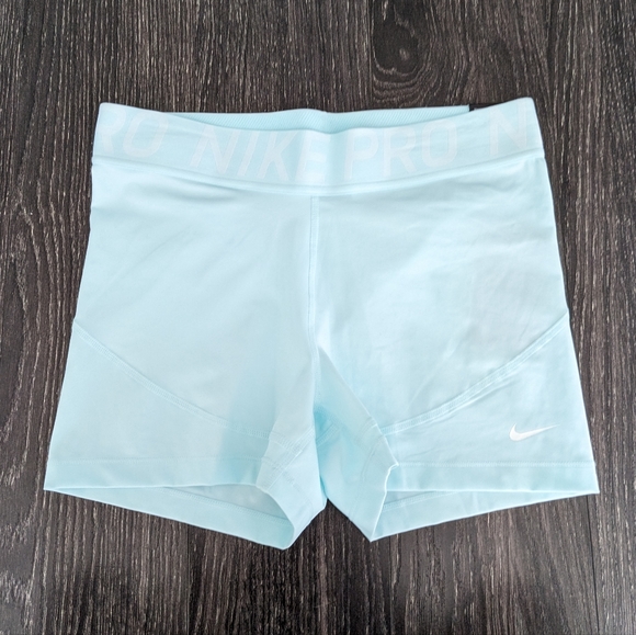 Nike Pants - Nike PRO Dri-Fit Shorts • L